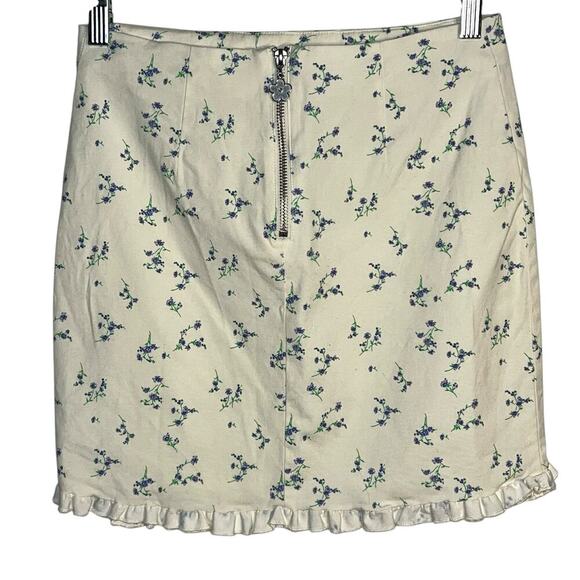 Urban Outfitters Floral Ruffle Hem Mini Skirt Cream Size Small Cotton Stretch - Picture 2 of 6